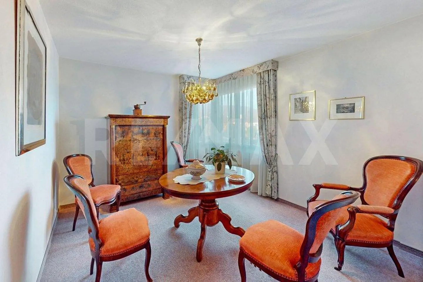 Appartamento giardino 4.5 stanze, 107 m², camino, area di sosta coperta, cantina 20 m², 1 box auto, vicino ai mezzi pubblici - Foto 12 di 13