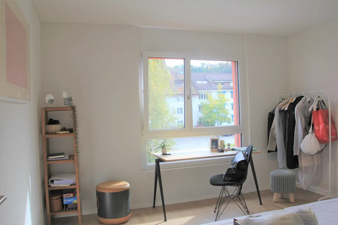 Moderne, helle Wohnung im Grünen inkl. Parkplatz - Foto 3 von 9