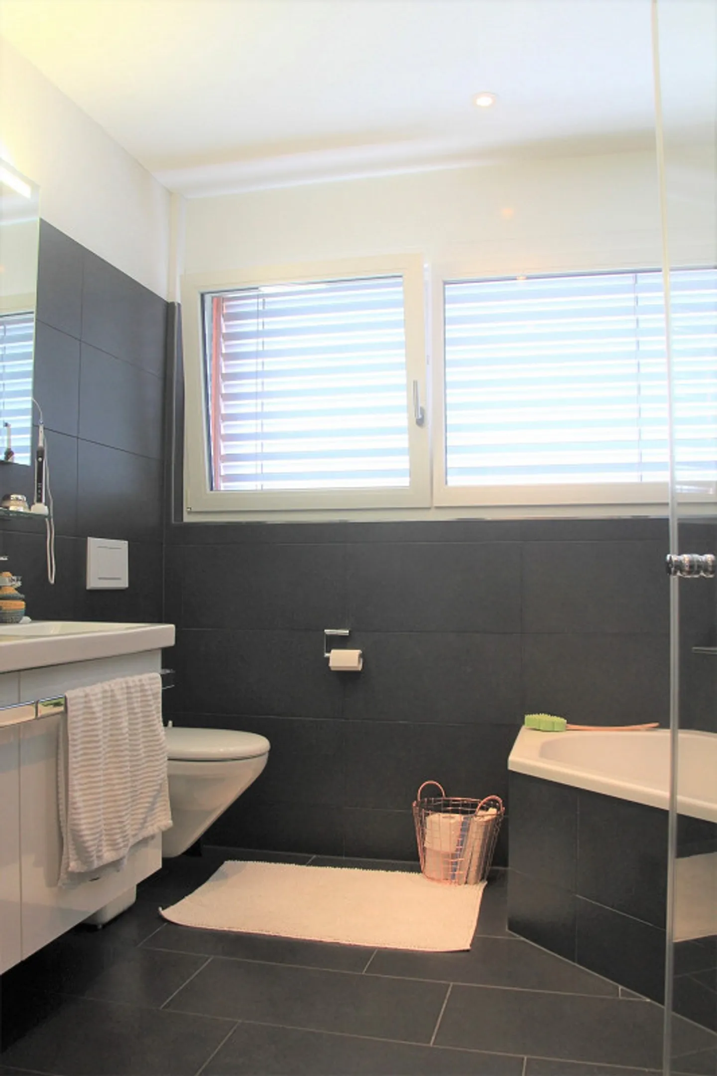 Moderne, helle Wohnung im Grünen inkl. Parkplatz - Foto 5 von 9