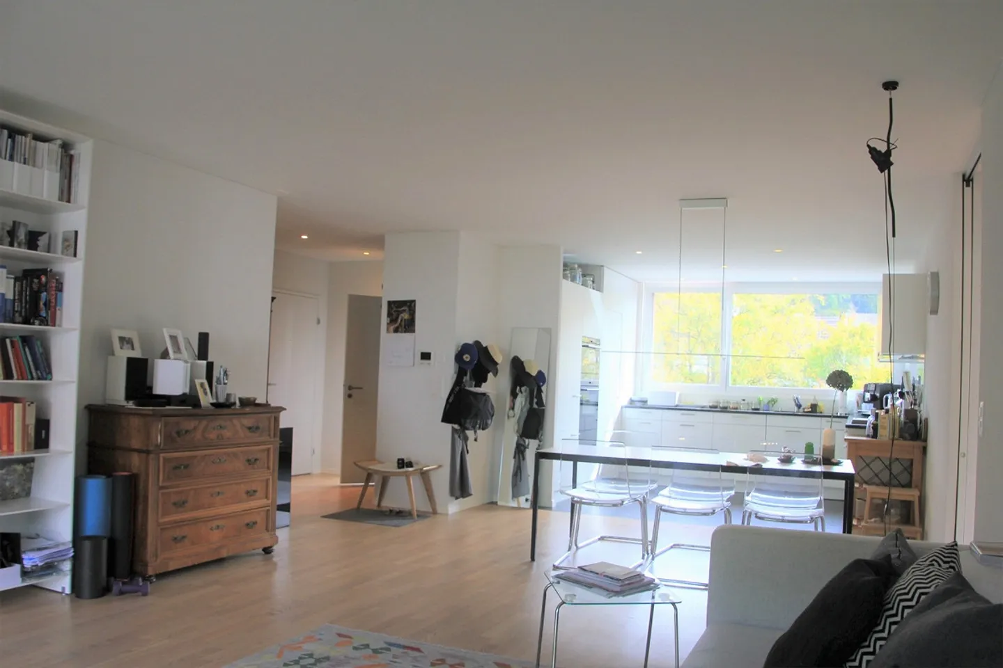 Moderne, helle Wohnung im Grünen inkl. Parkplatz - Foto 7 von 9