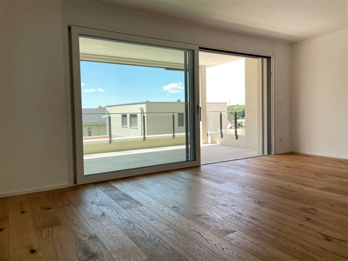 «3.5 Zimmer-Wohnung, OG, 76 m2 Netto-Wohnfläche, 15 m2 Balkon.» - Foto 2 von 13