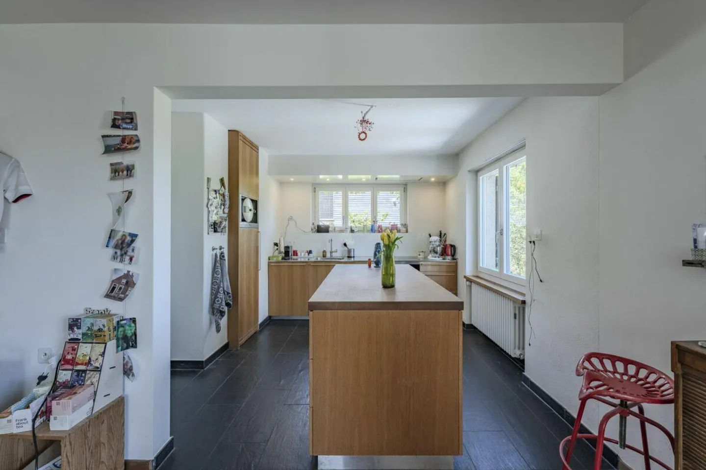 Single-family house with potential for new construction in a prime location! - Photo 4 of 10