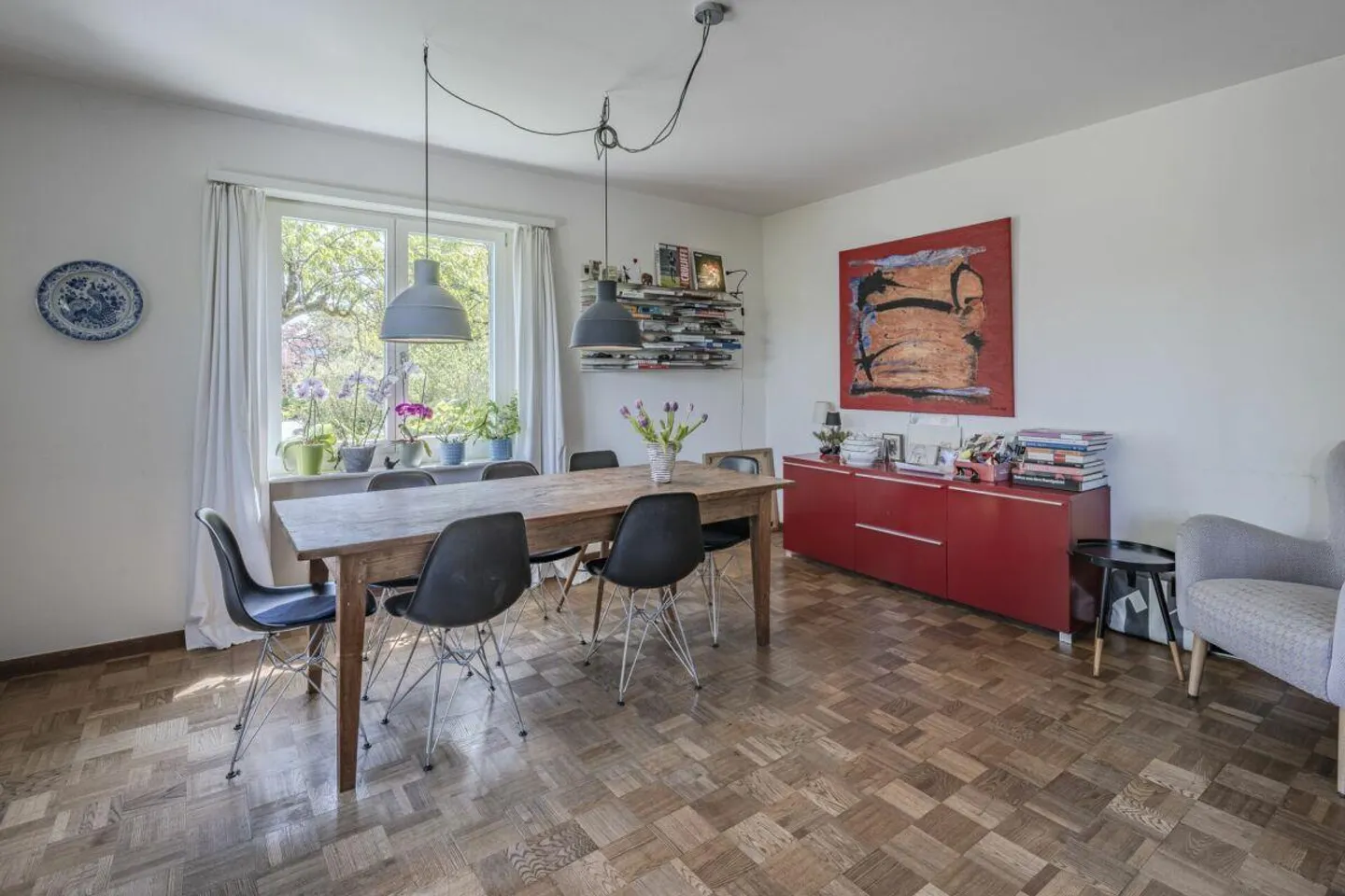 Single-family house with potential for new construction in a prime location! - Photo 6 of 10