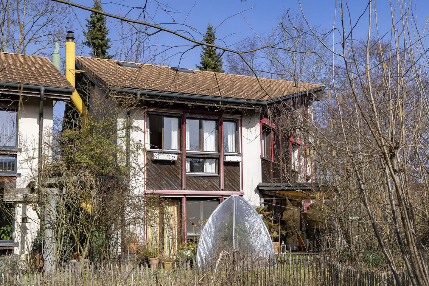 Maison de coin de 5,5 pièces - Photo 1 sur 9