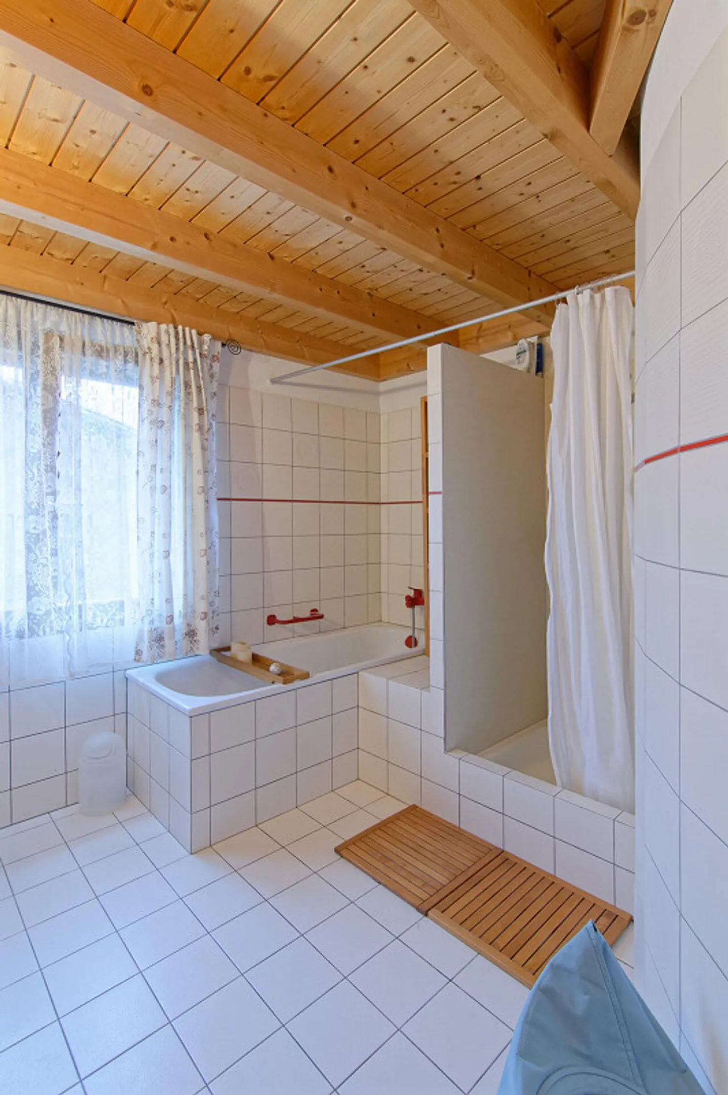 Maison de coin de 5,5 pièces - Photo 6 sur 9