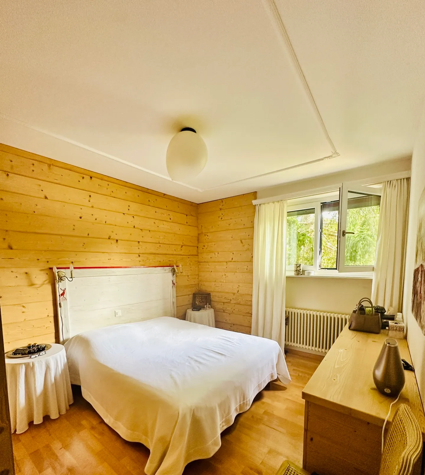 Charming 2.5 rooms close to the center of Crans - Photo 5 of 9
