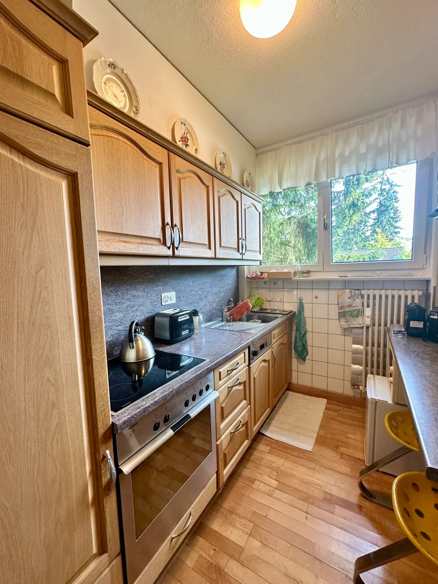 Charming 2.5 rooms close to the center of Crans - Photo 3 of 9