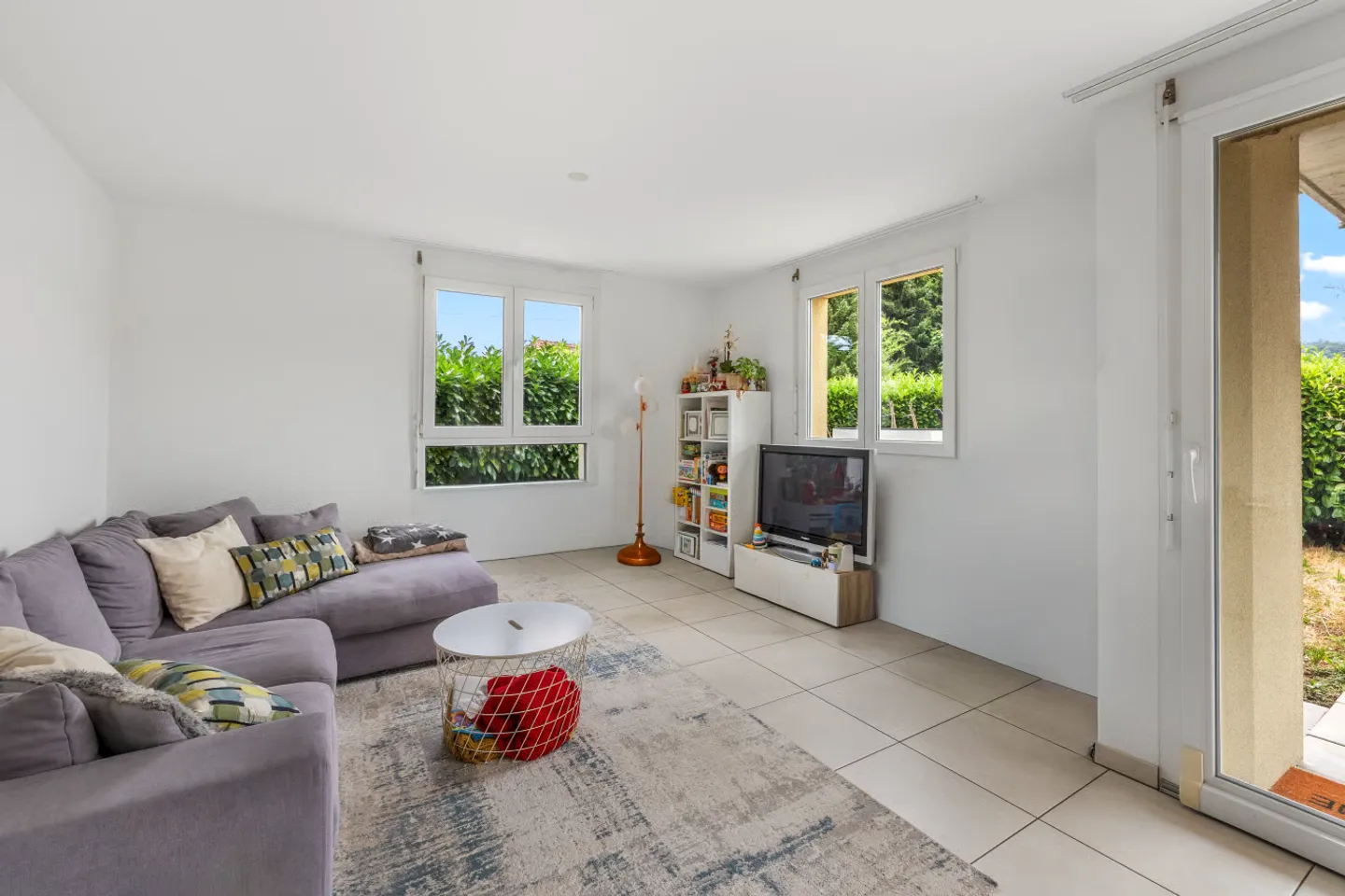 Bright 4.5-room apartment with garden in Léchelles - Photo 3 of 14
