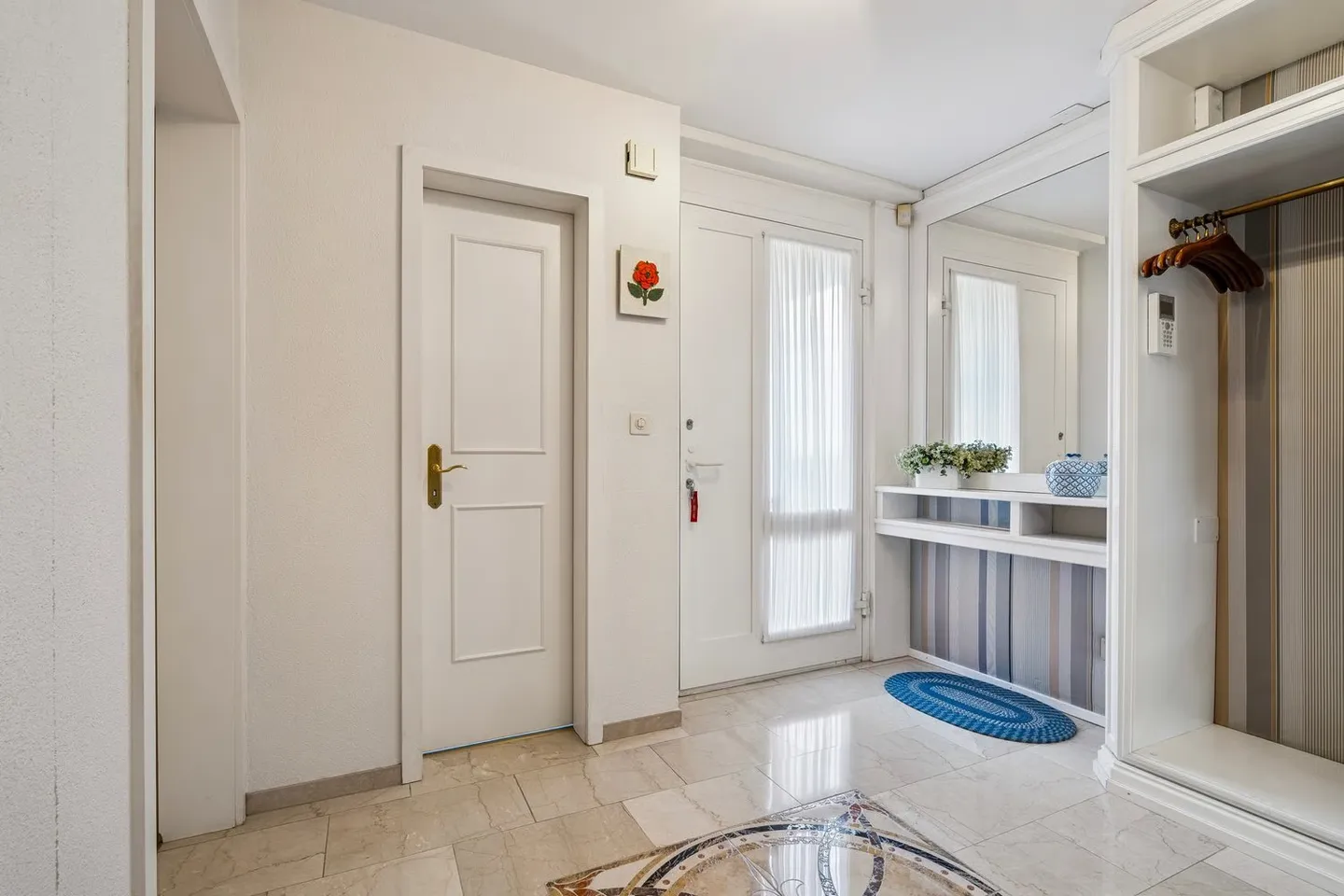 Ampia casa con 7 stanze con potenziale a Rüschlikon ZH - Foto 19 di 50