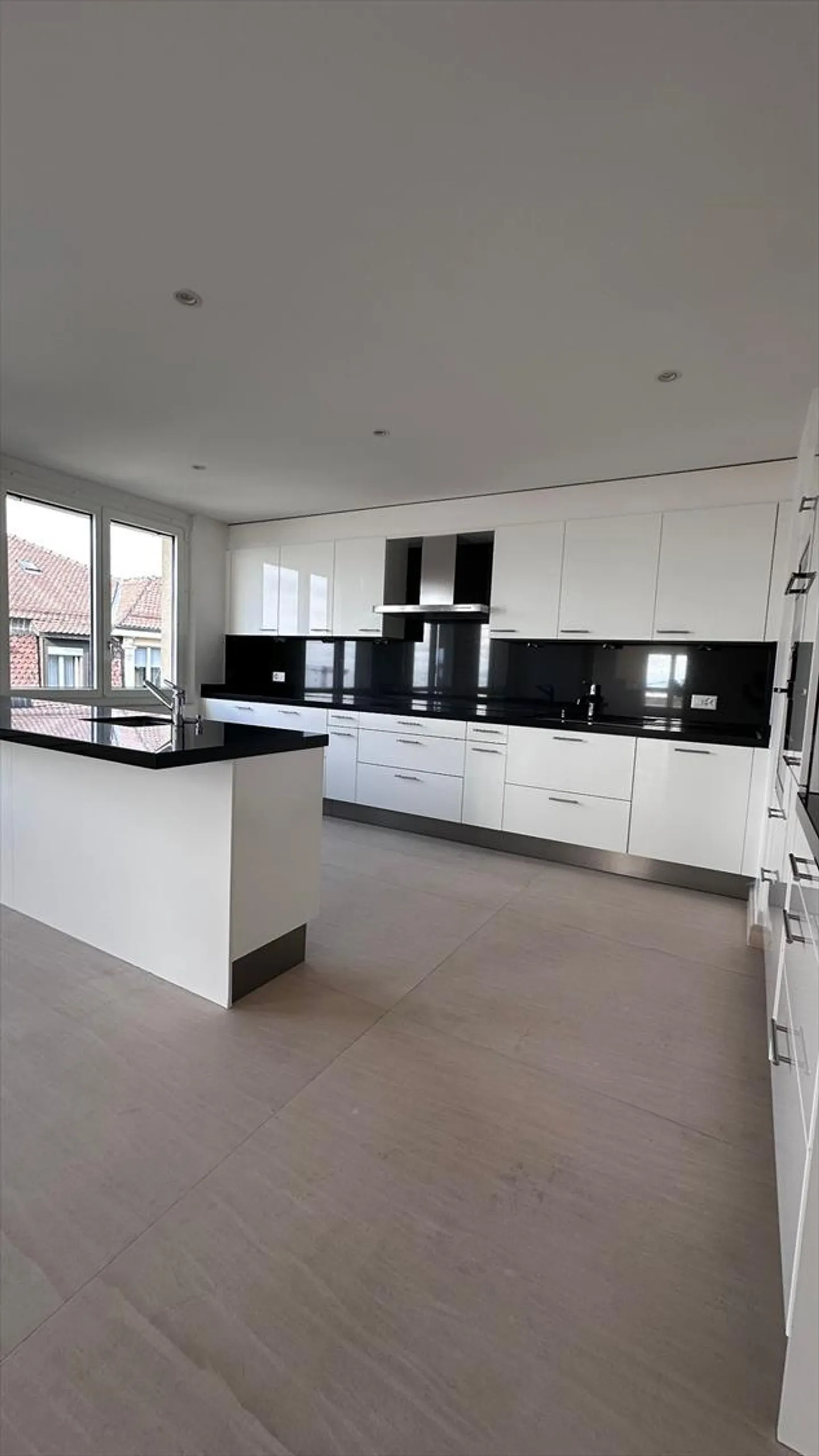 6.5 Room Apartment - Photo 4 of 23