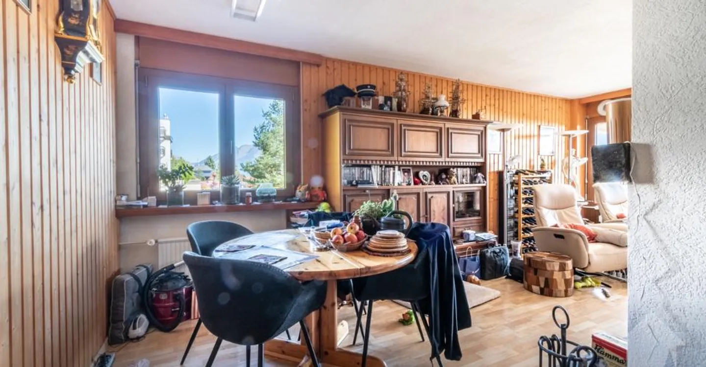 Charmante 2,5 Zimmer mit großer Terrasse - Foto 4 von 11