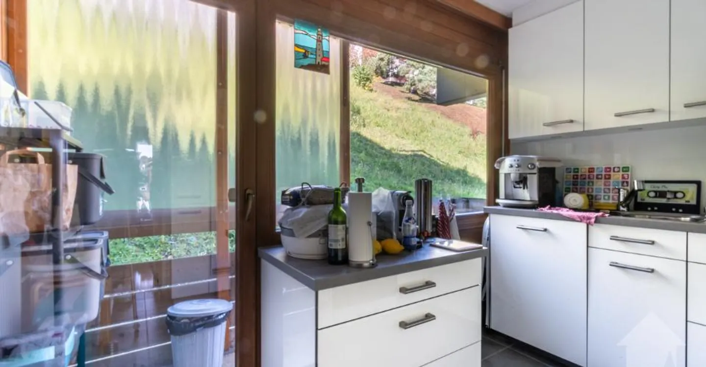 Charmante 2,5 Zimmer mit großer Terrasse - Foto 6 von 11