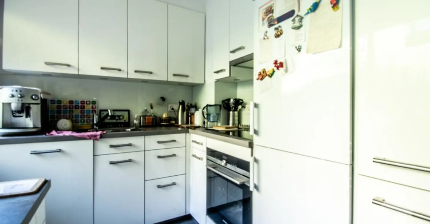Charmante 2,5 Zimmer mit großer Terrasse - Foto 7 von 11