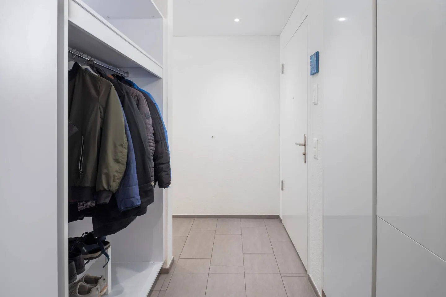 Bright Garden Apartment with Terrace - Photo 6 of 12