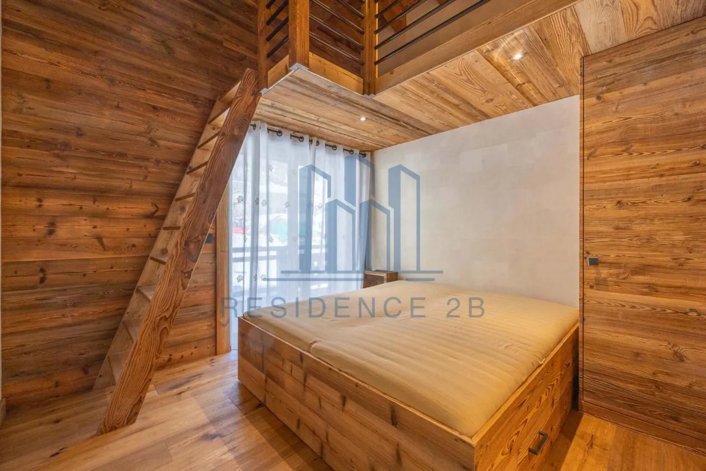 Penthouse Éblouissant avec Terrasse - Photo 6 sur 12