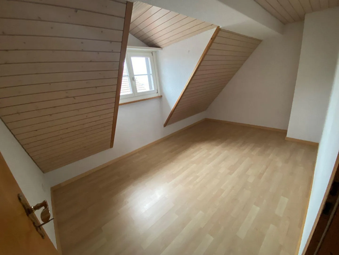 Bella grande maisonette di 4,5 stanze in una casa a 3 famiglie - Foto 11 di 14