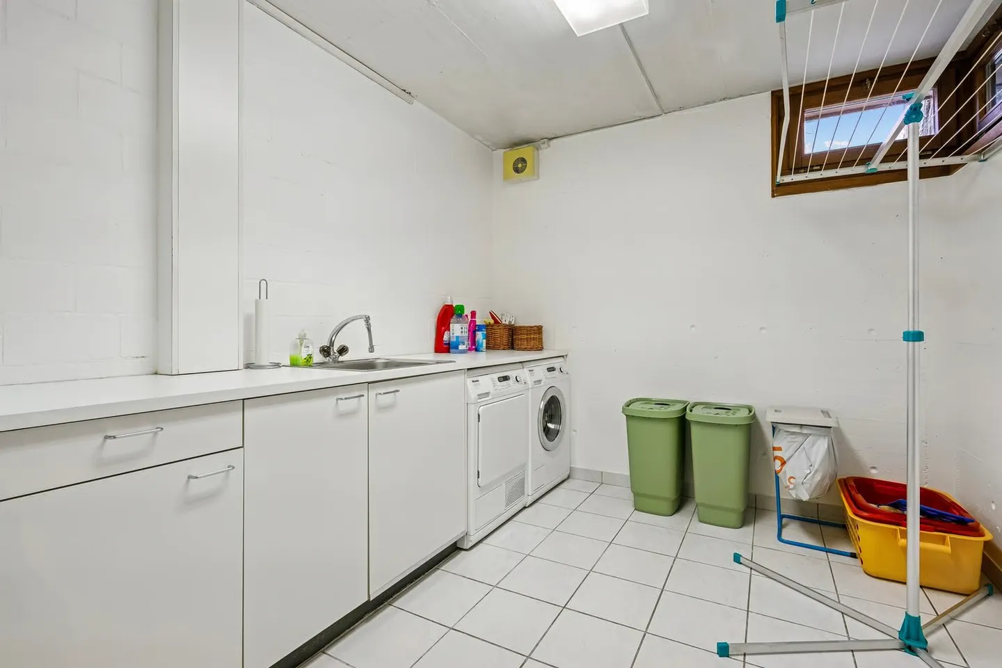 Ampia casa con 7 stanze con potenziale a Rüschlikon ZH - Foto 40 di 50