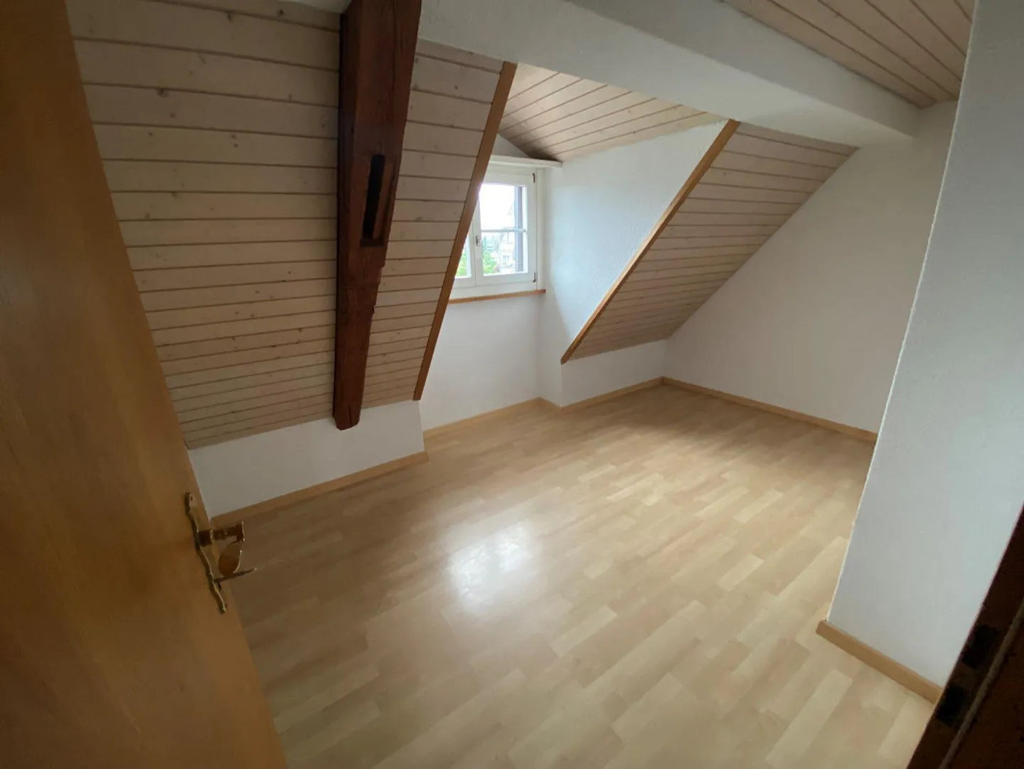 Bella grande maisonette di 4,5 stanze in una casa a 3 famiglie - Foto 12 di 14