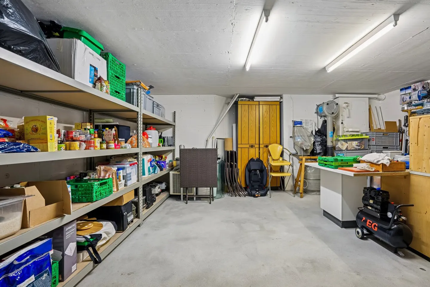 Ampia casa con 7 stanze con potenziale a Rüschlikon ZH - Foto 42 di 50