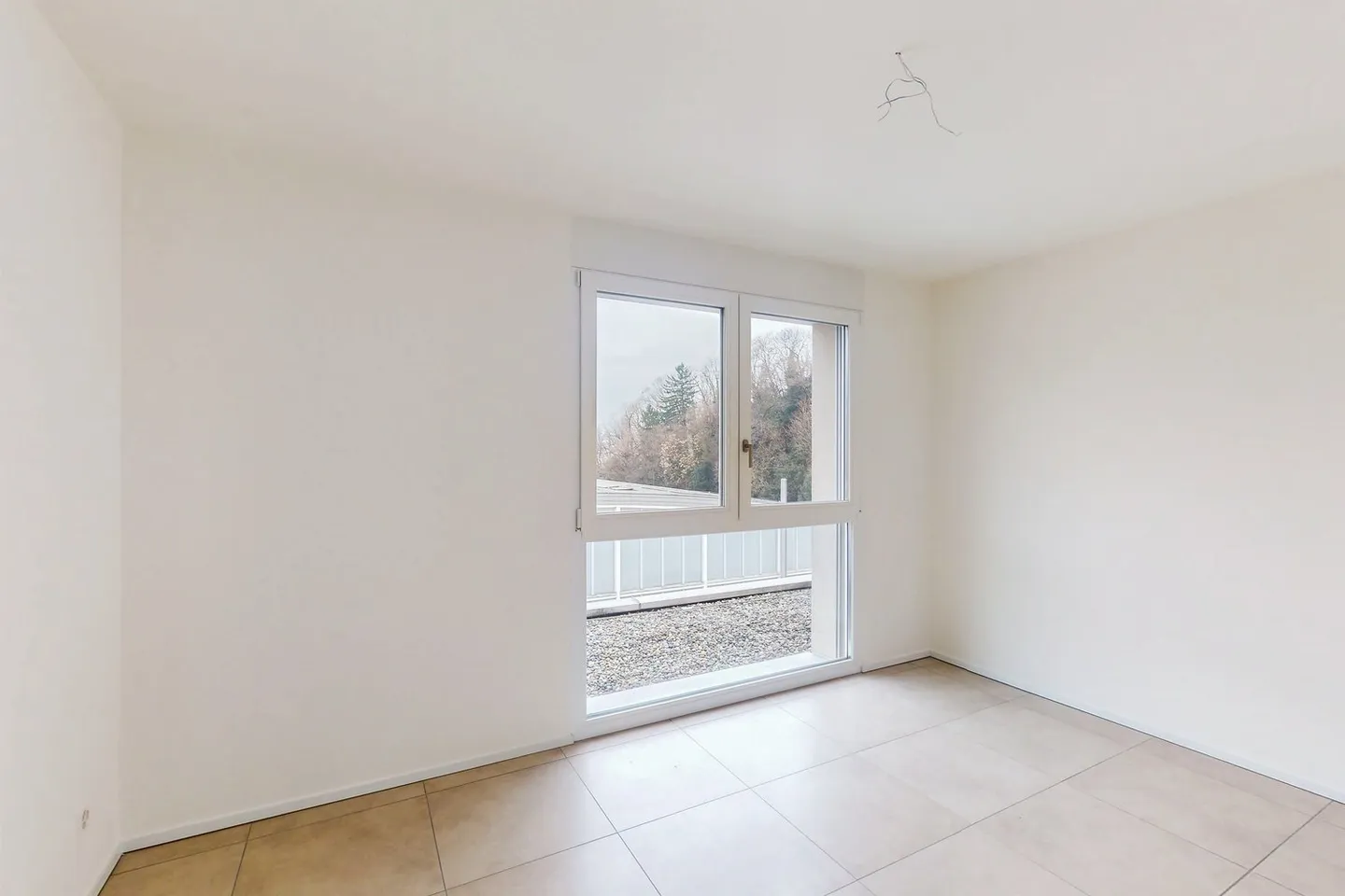 Top Floor in Modern Style: 3.5 Rooms in the Parco Cornaredo Residence - Photo 7 of 9