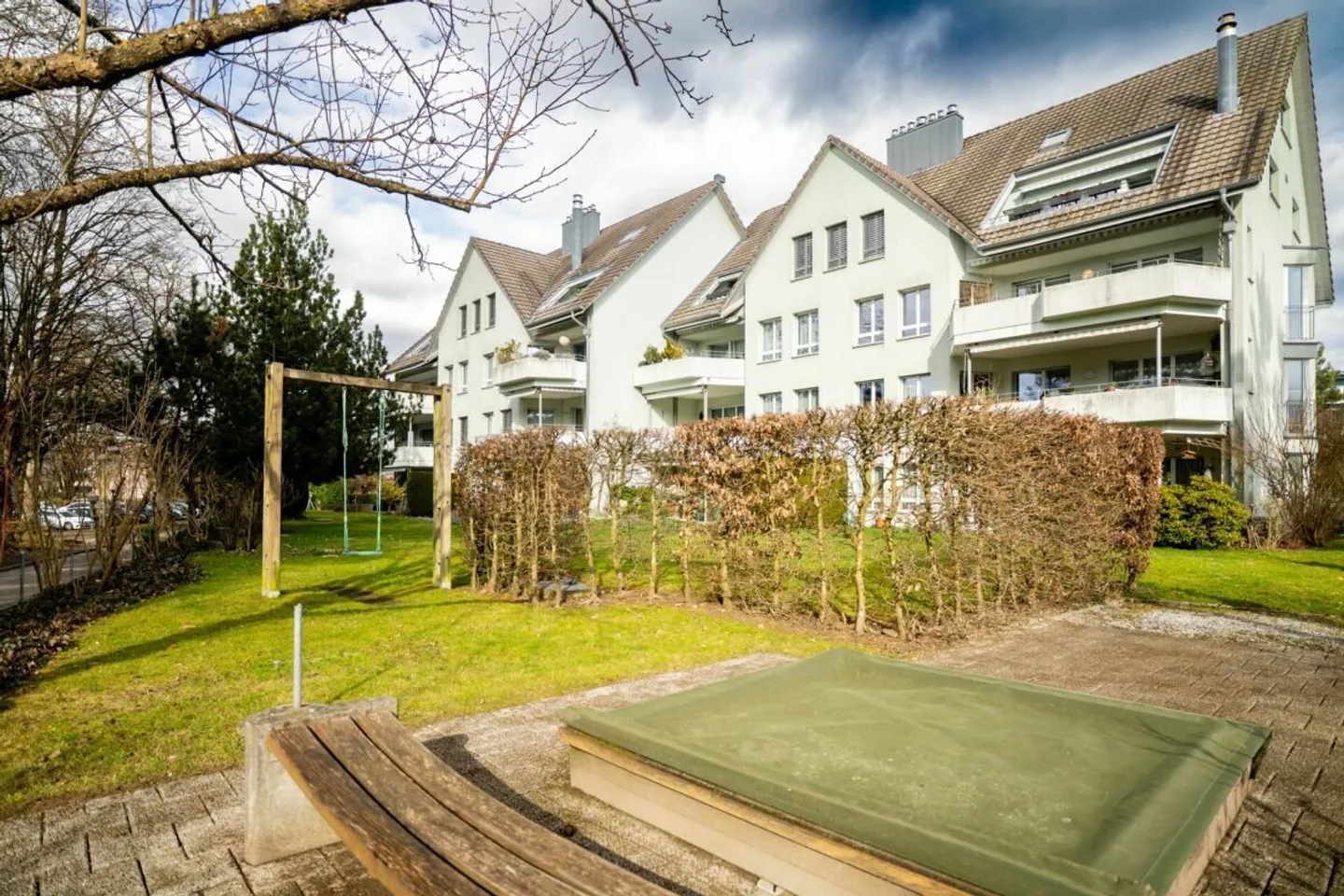 Attractive 4.5-room apartment with two balconies in Winterthur - Photo 23 of 24