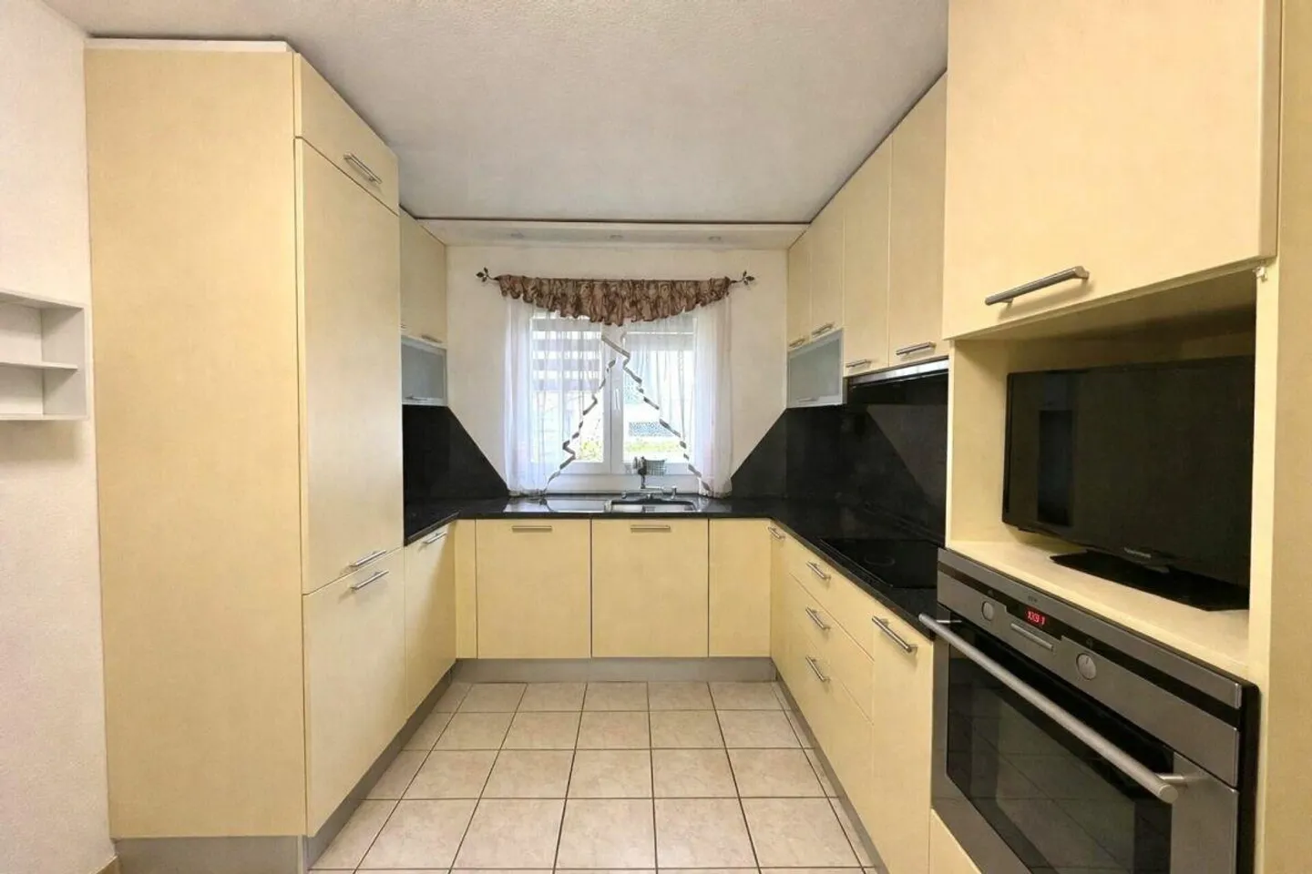 Galbisio Single-Family Home - Photo 6 of 12