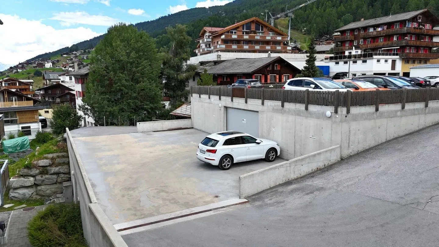 Premium Parking in the Village Center of Grächen - Photo 6 of 8