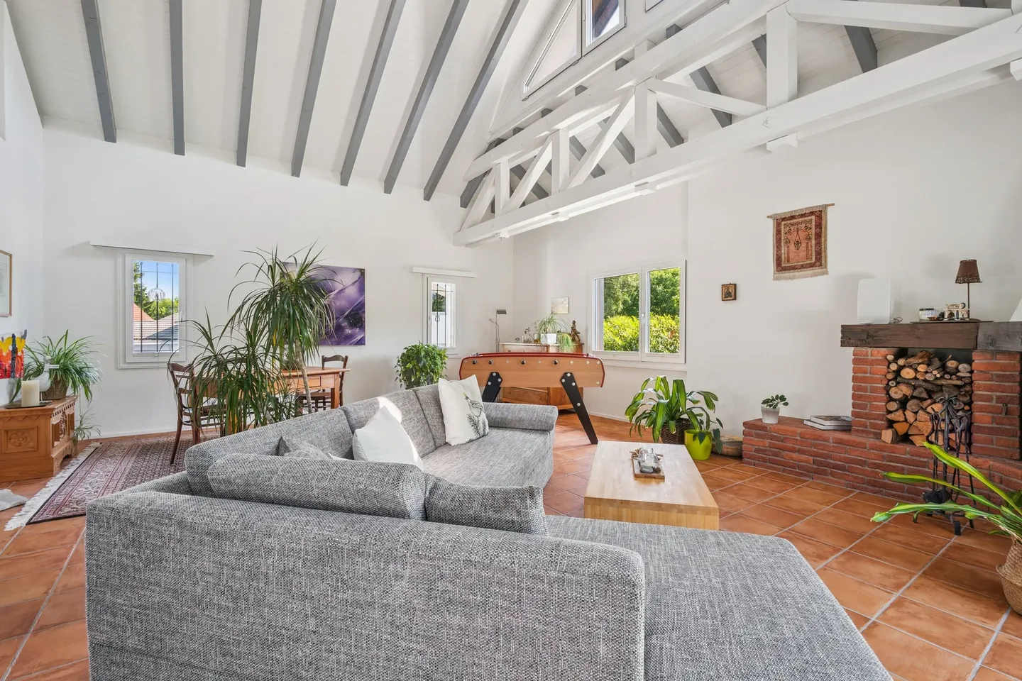 Stylish Family Home in Sarnen - Photo 2 of 12