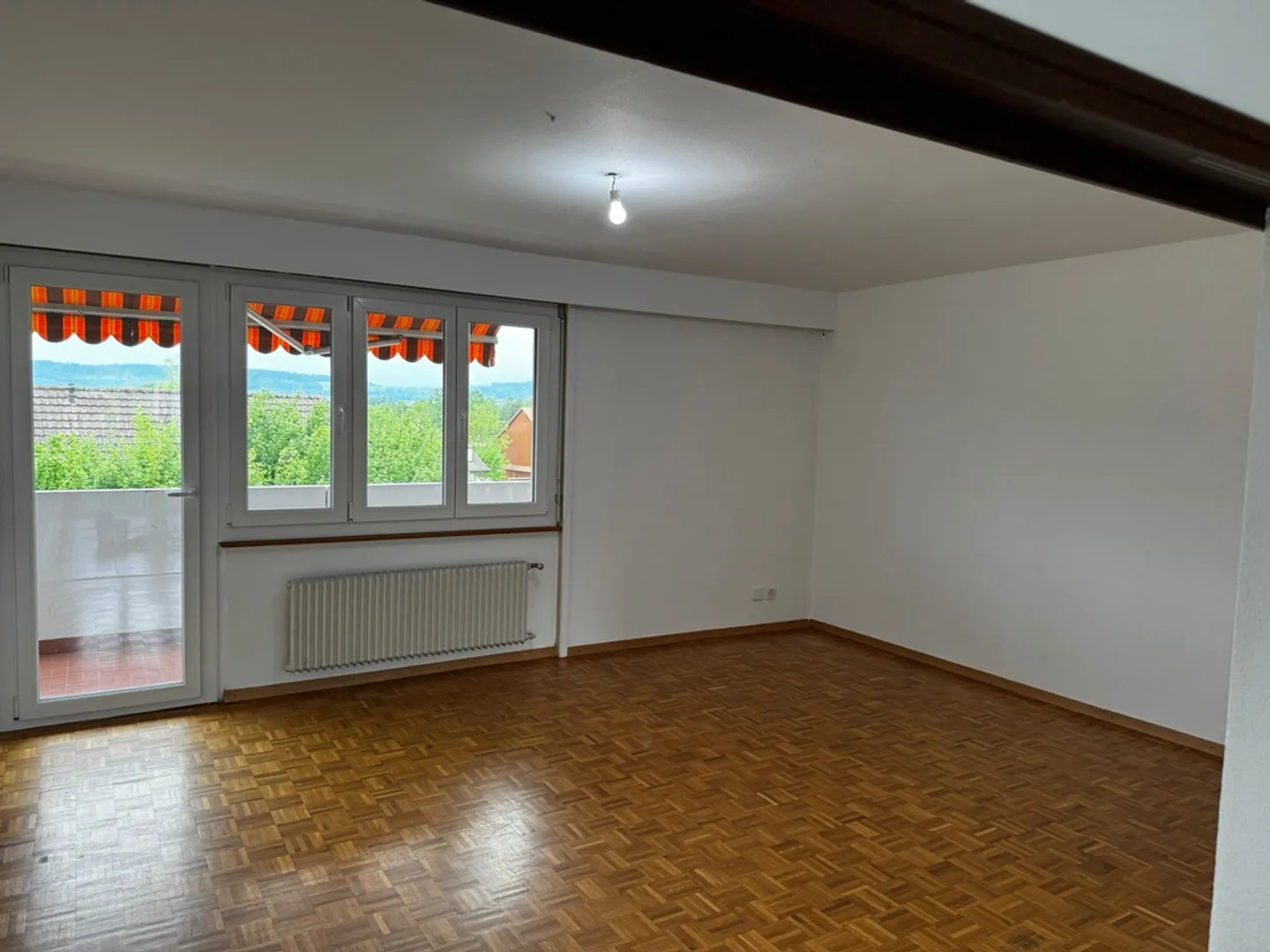Appartement Charmant dans un Endroit Calme - Photo 3 sur 7
