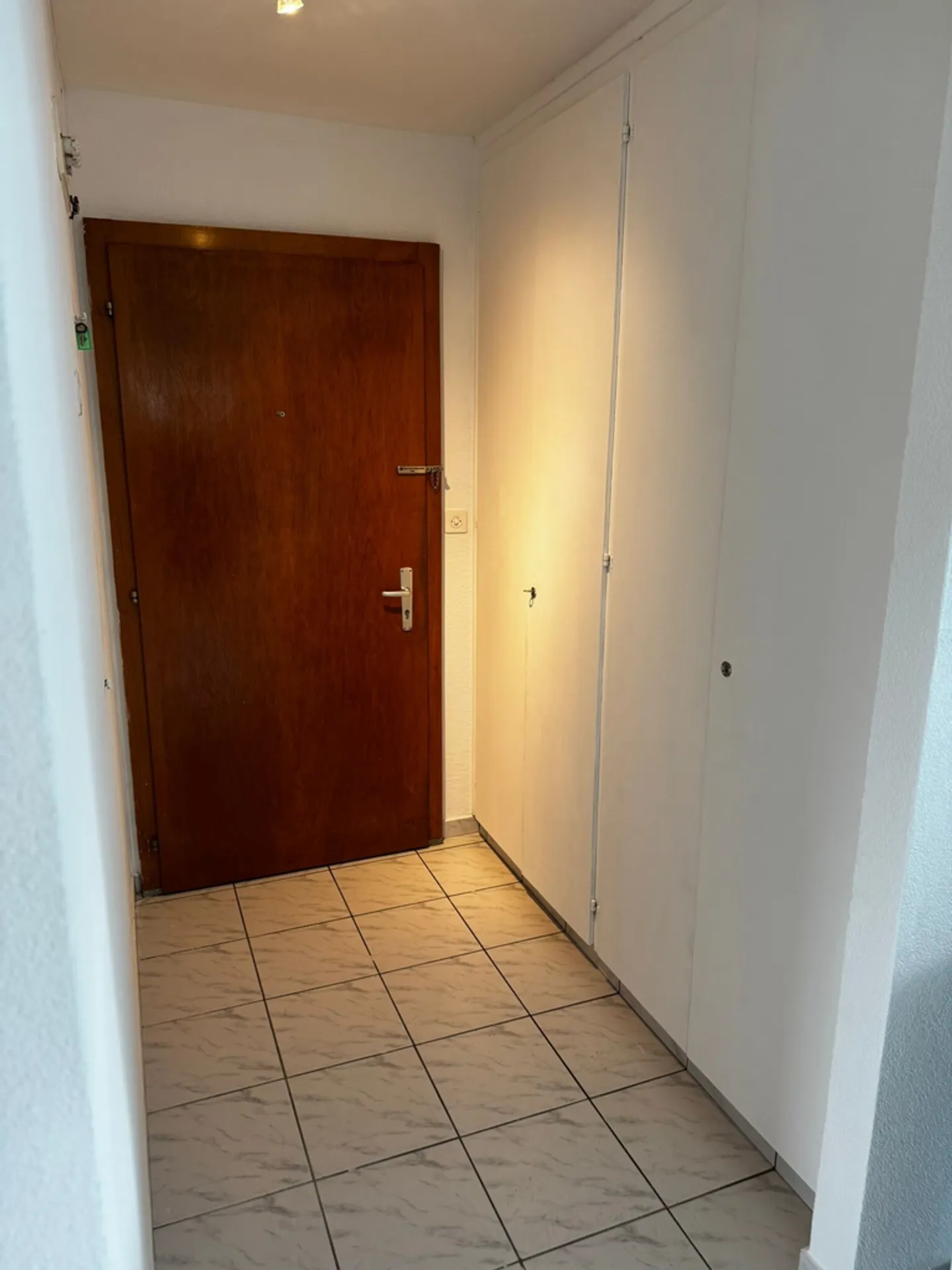 Appartement Charmant dans un Endroit Calme - Photo 6 sur 7