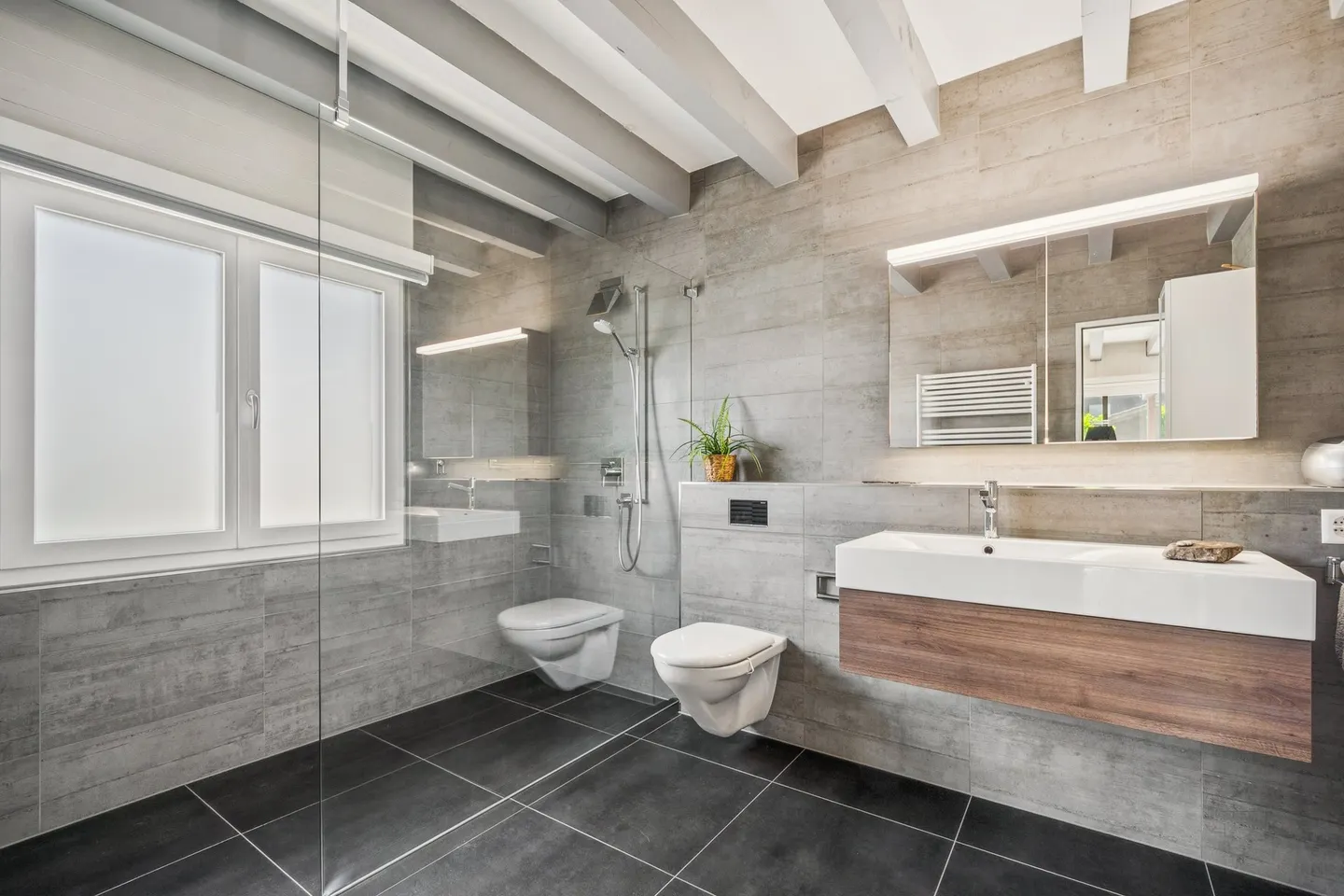 Stylish Family Home in Sarnen - Photo 7 of 12