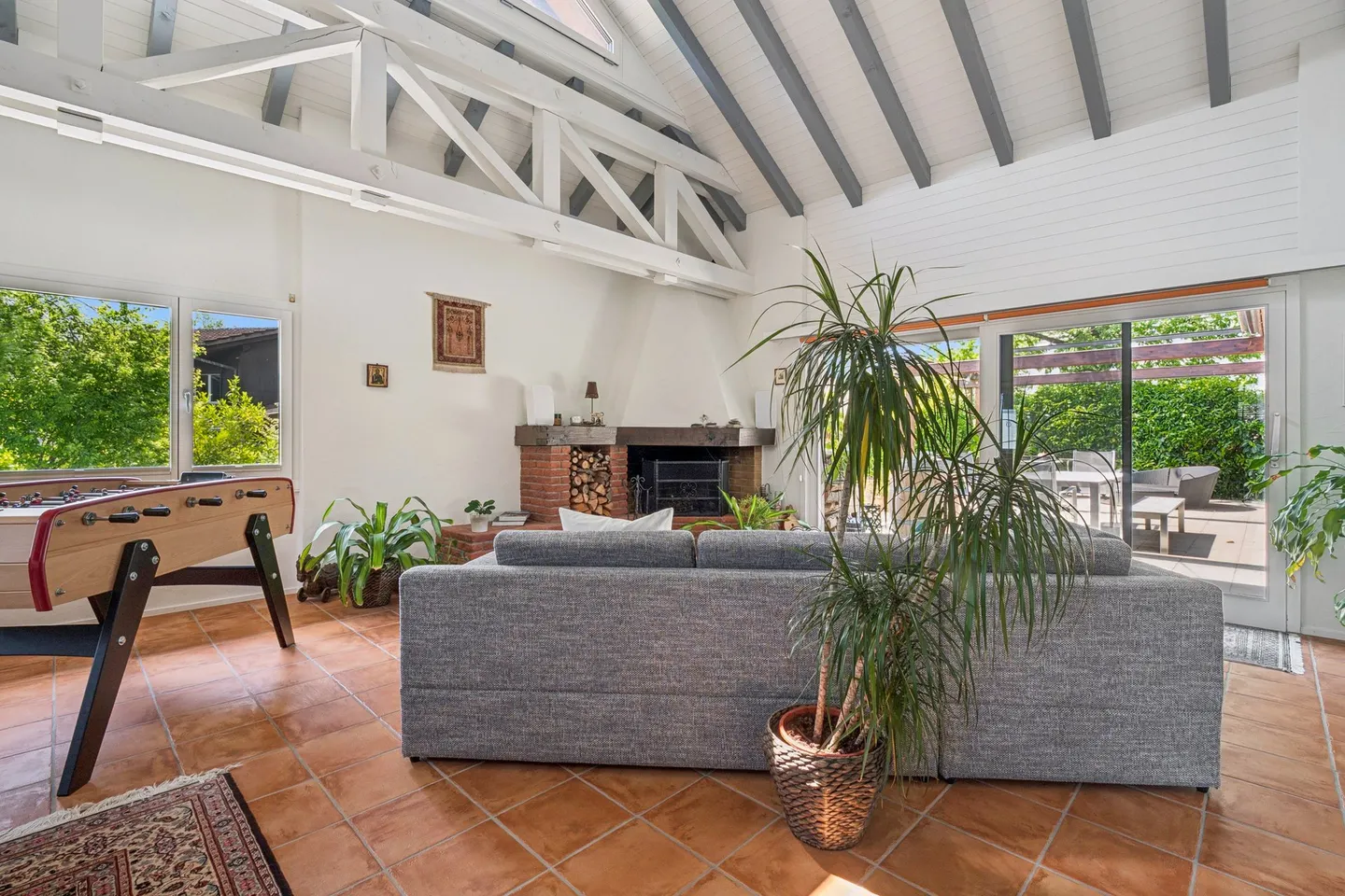 Stylish Family Home in Sarnen - Photo 11 of 12