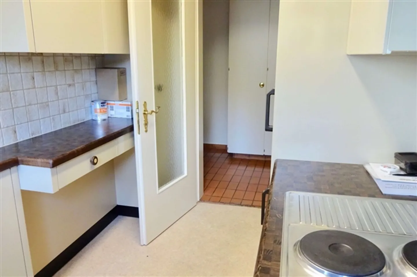 ONLINE VIEWING Beautiful shared room with good public transport connections - Photo 7 of 10