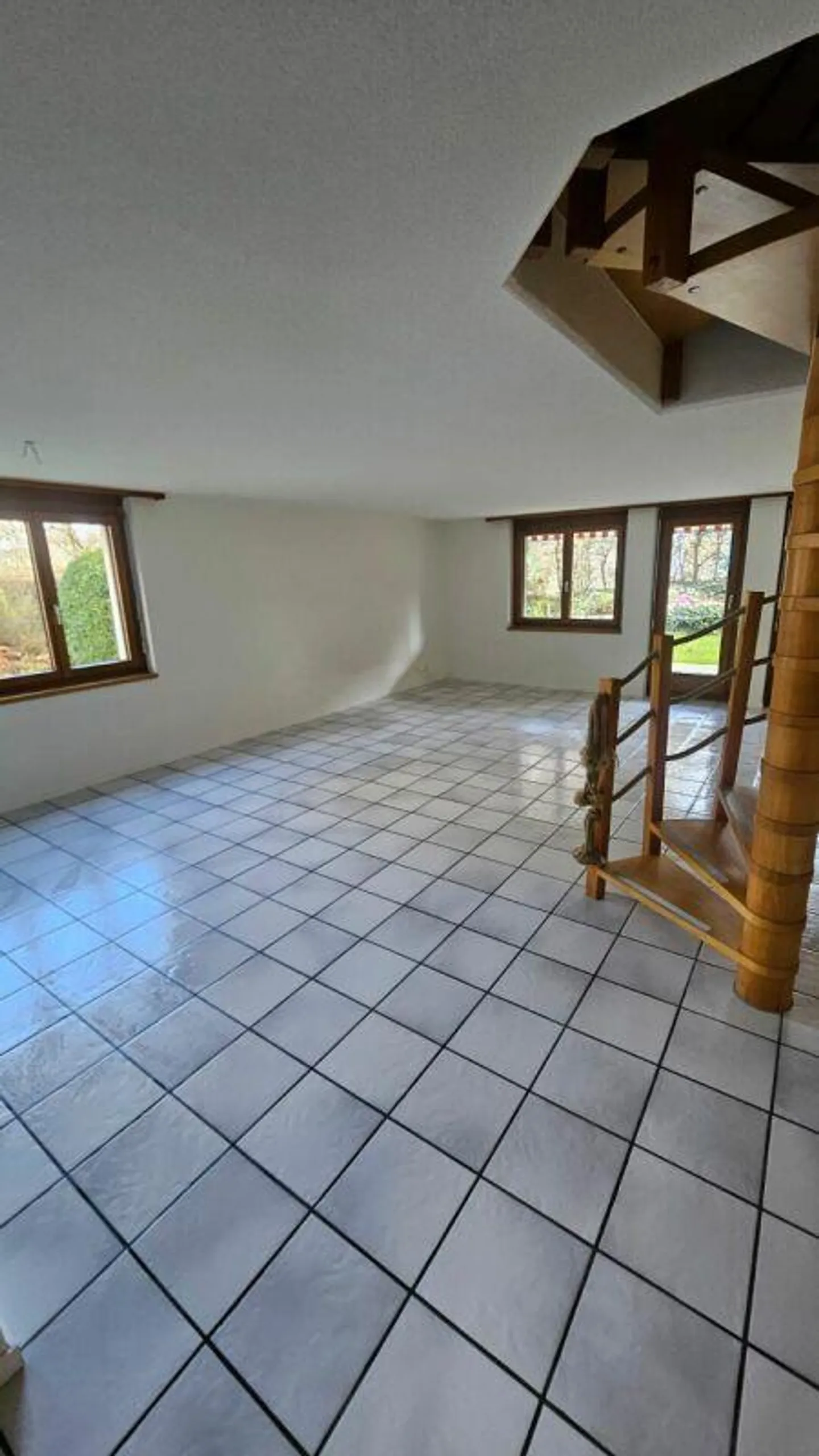 Appartamento maisonette spazioso e attraente di 5,5 stanze - Foto 10 di 12