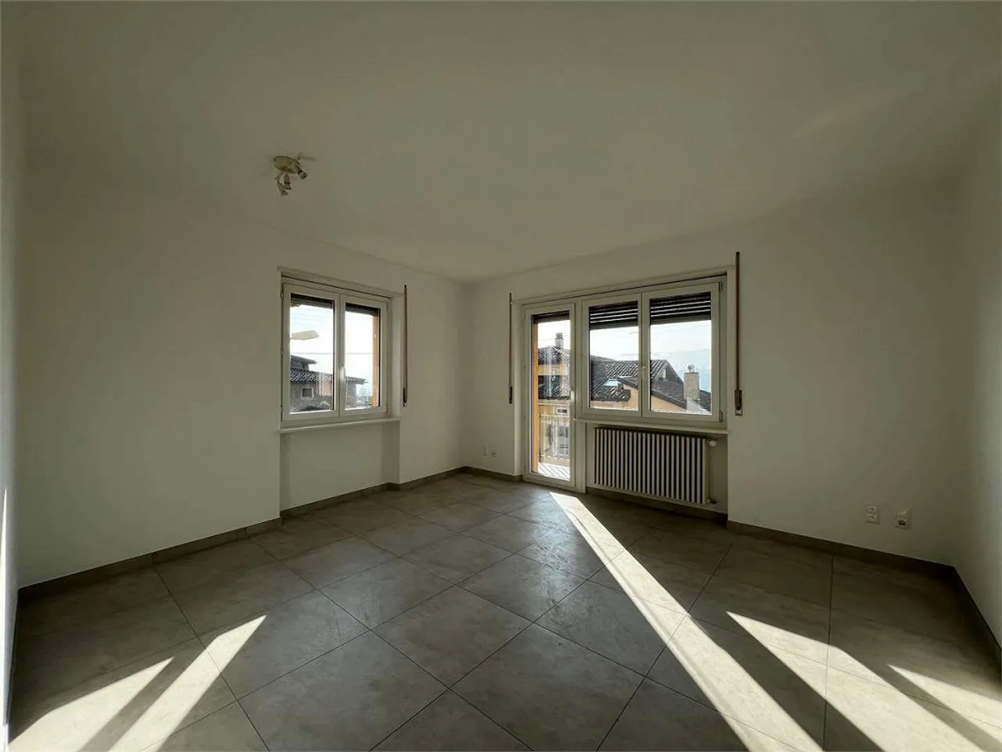 Ref. 2672 Davesco Soragno for rent 3.5 rooms - Photo 2 of 7