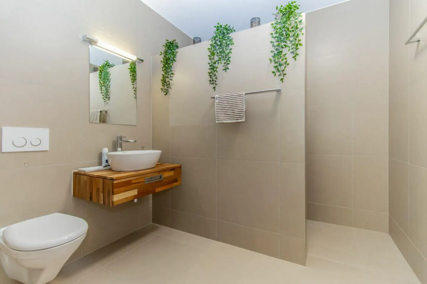 Appartement de jardin 4.5 pièces avec vue panoramique - Photo 12 sur 14