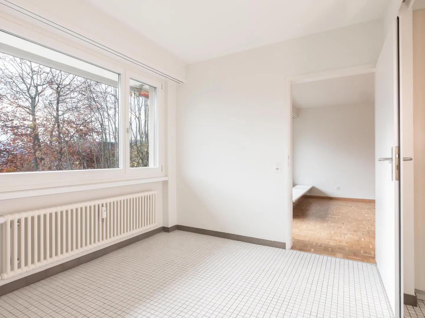 Appartamento 4,5 locali con piscina nel giardino - Foto 4 di 14