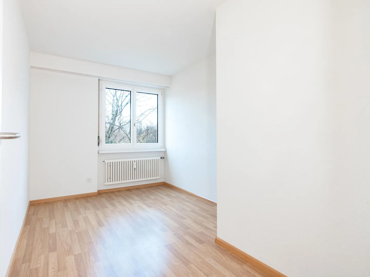 Appartamento 4,5 locali con piscina nel giardino - Foto 12 di 14