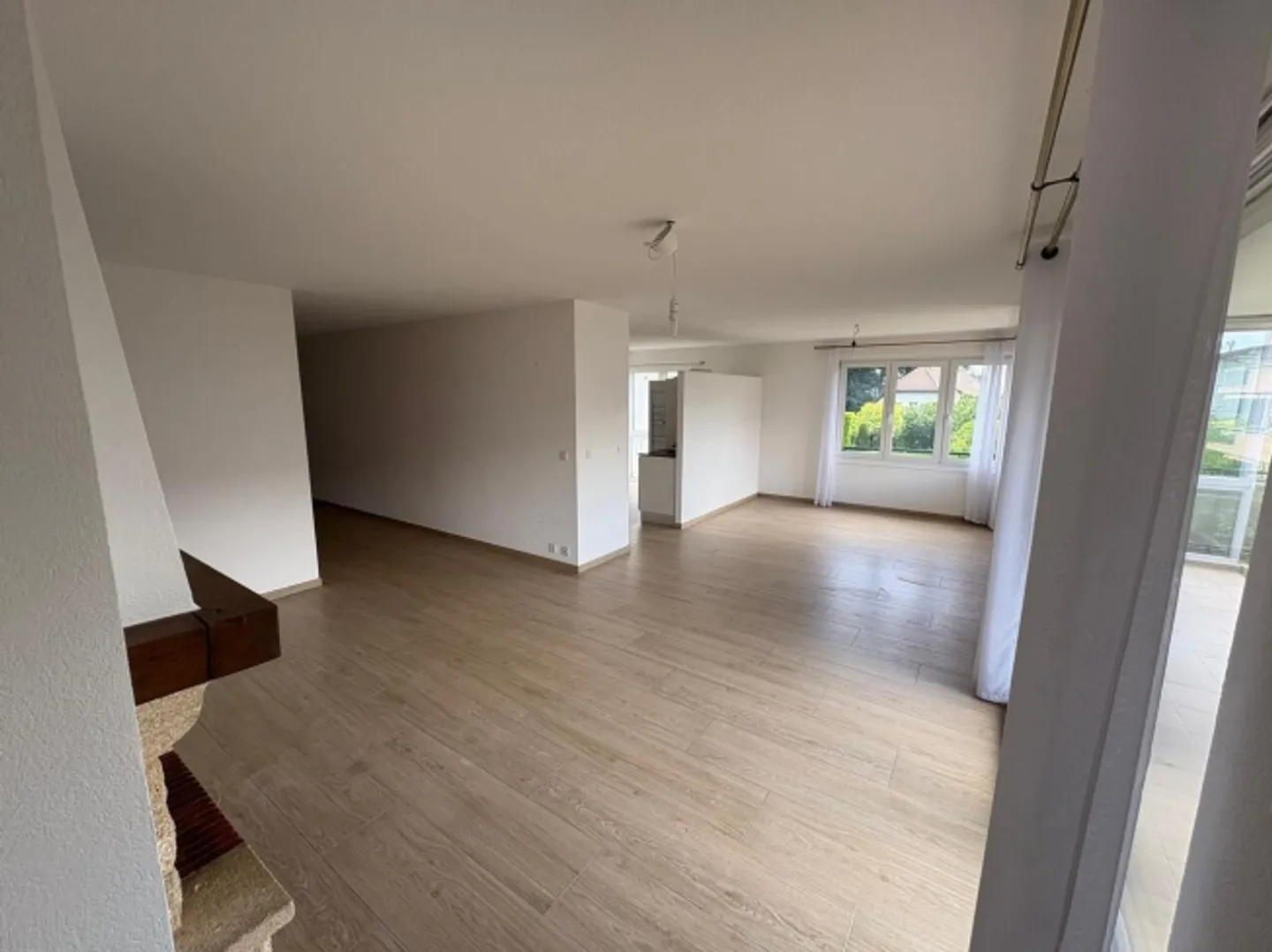 Sehr schöne helle 5,5-Zimmer-Wohnung in Grandson - Foto 6 von 19