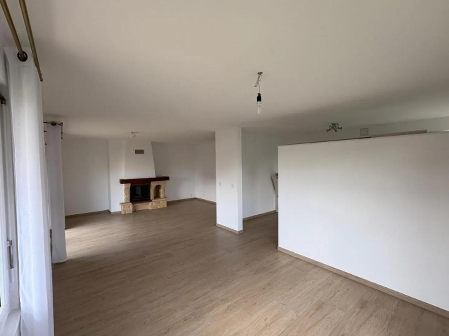 Sehr schöne helle 5,5-Zimmer-Wohnung in Grandson - Foto 7 von 19