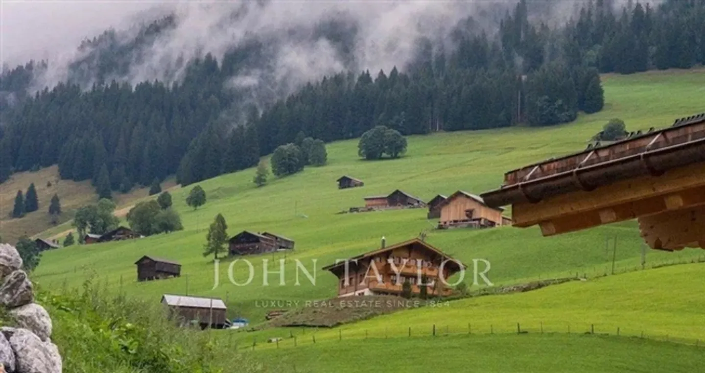 «Chalet im James-Bond-Stil mit Pool und Spa» - Foto 13 von 13