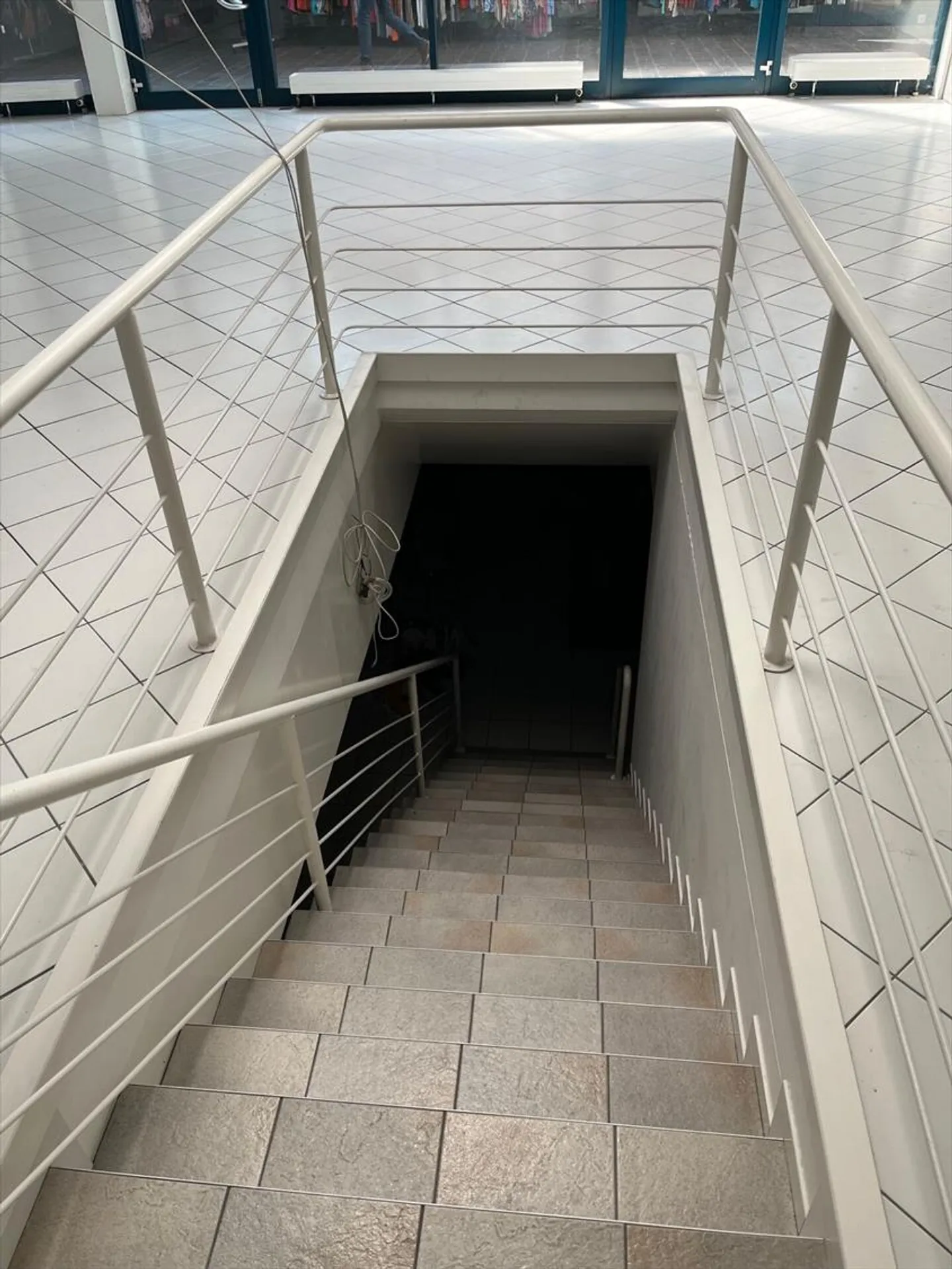 GESCHÄFTSRÄUME AUF ZWEI EBENEN - GALERIES SEDUNOISES - Foto 5 von 5