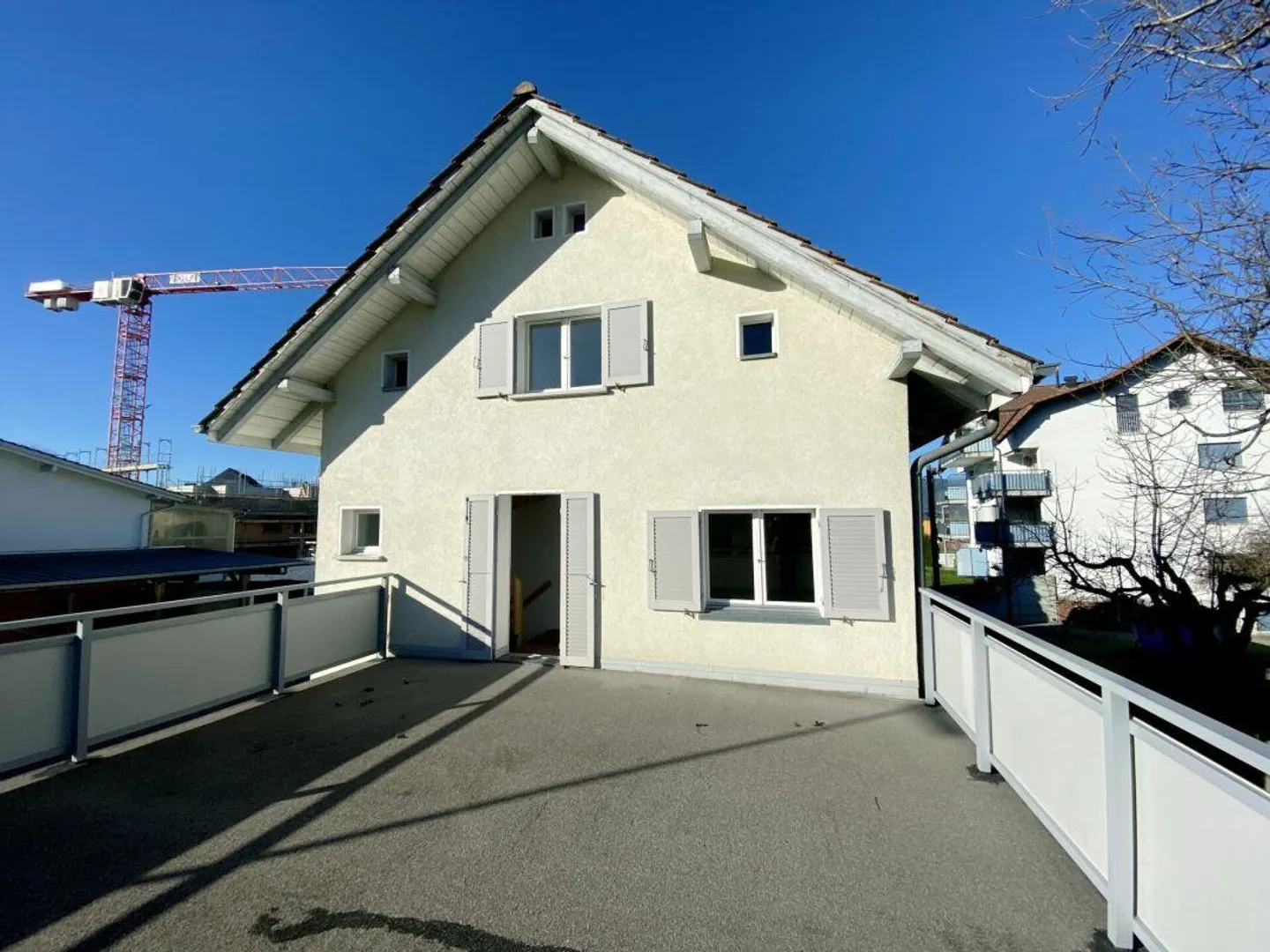 Appartement en duplex de cinq pièces - Photo 1 sur 13