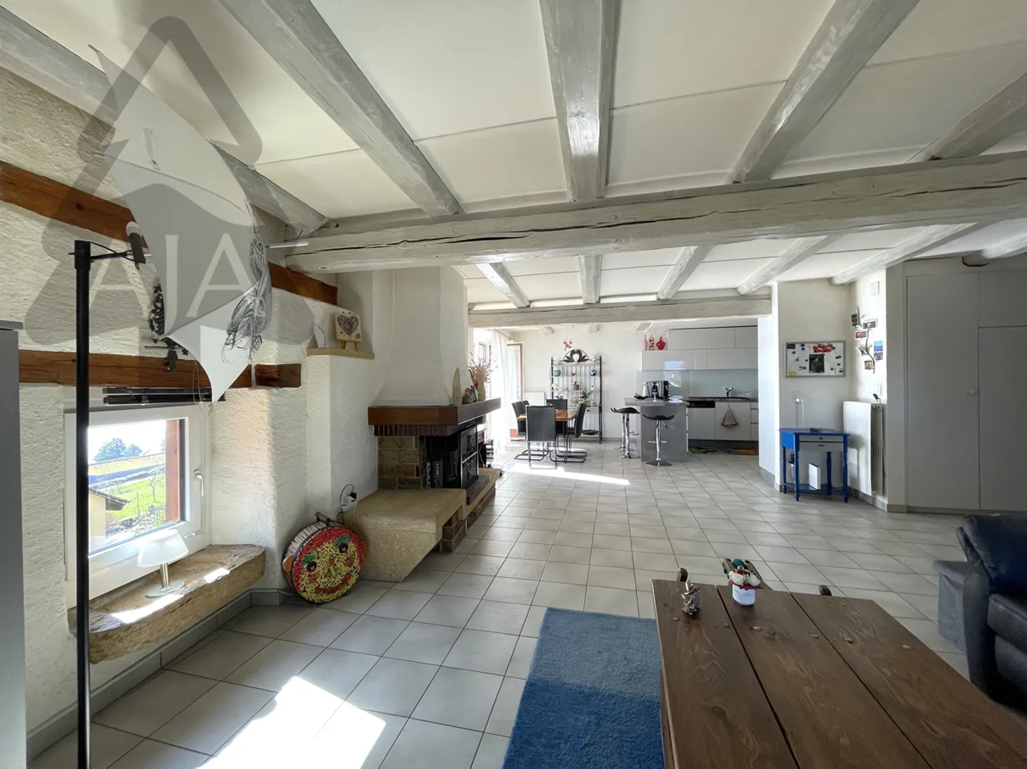 Appartement spacieux avec jardin - Photo 3 sur 15