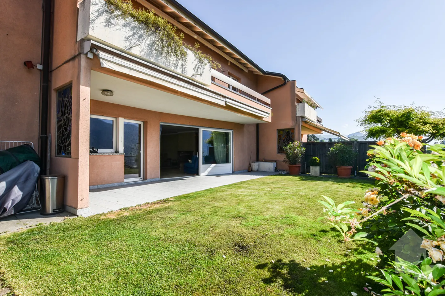 Sion, quartiere di Gravelone, bella casa contigua - Foto 1 di 40