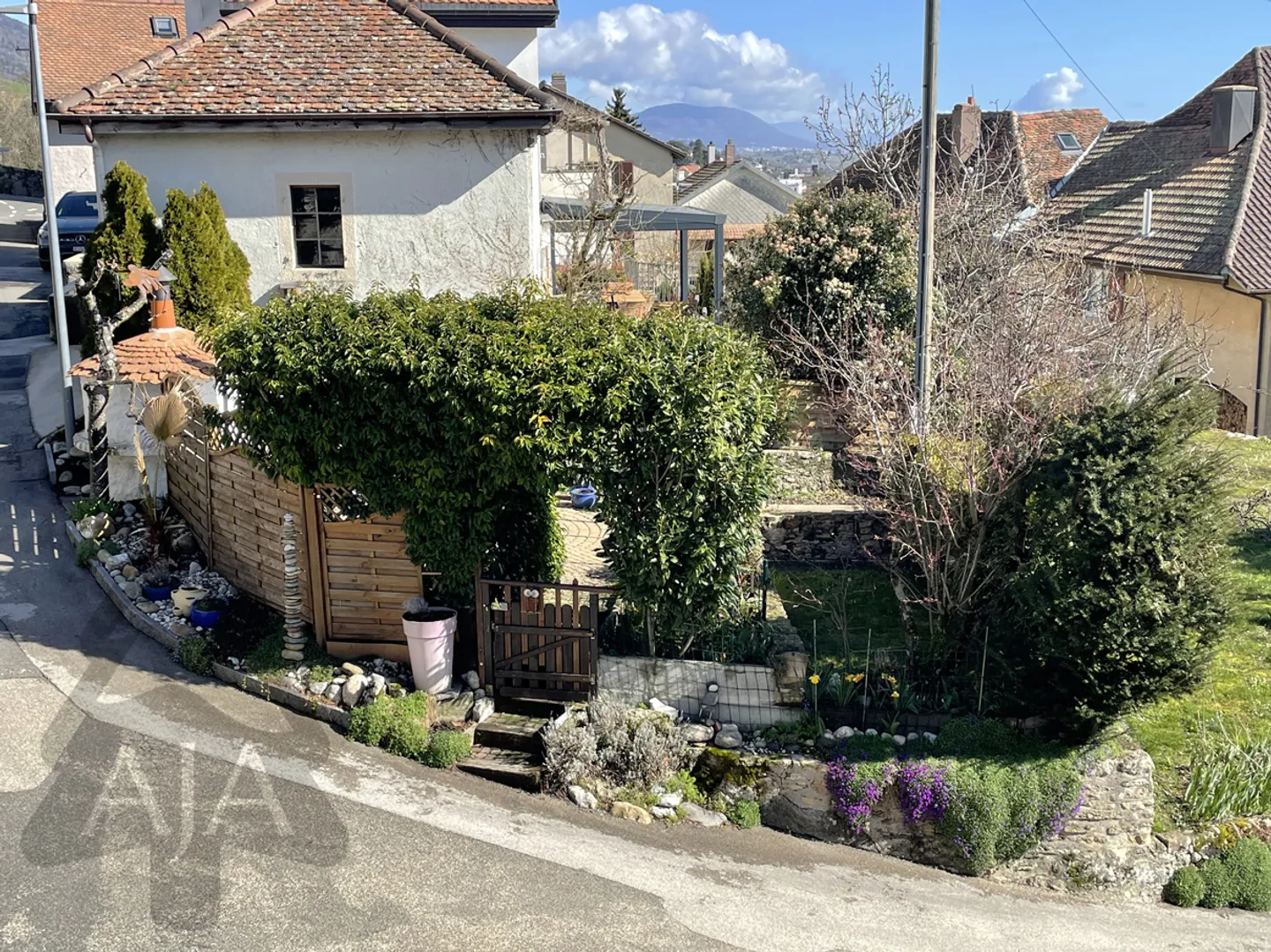 Appartement spacieux avec jardin - Photo 7 sur 15