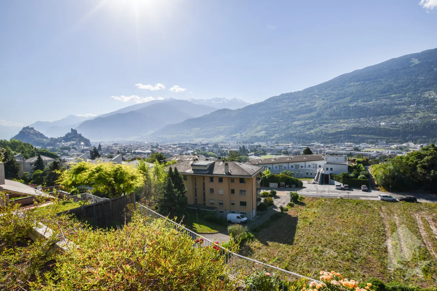 Sion, quartiere di Gravelone, bella casa contigua - Foto 3 di 40
