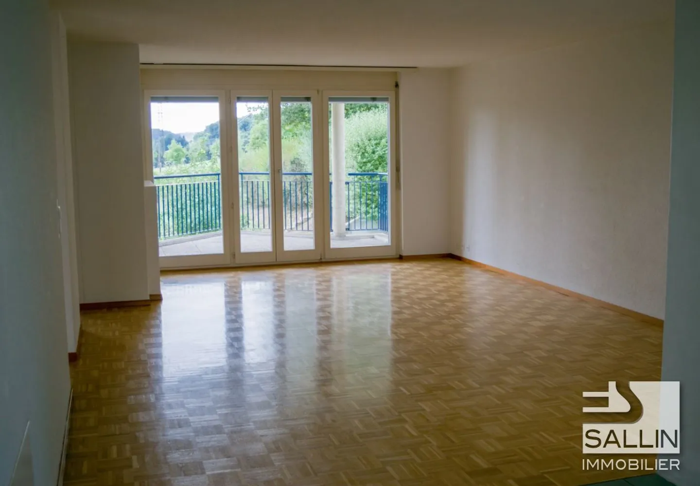 Geräumige Wohnung mit Terrasse - Foto 6 von 6
