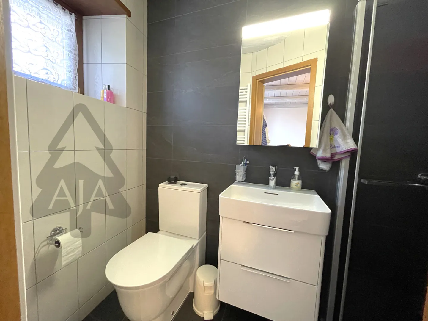 Appartement spacieux avec jardin - Photo 10 sur 15