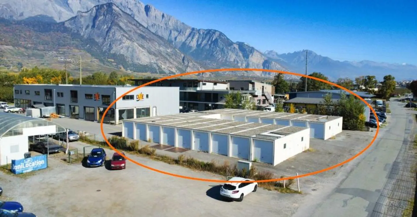 Genehmigtes Grundstück zur Entwicklung - Foto 2 von 8